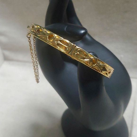 Whiting & Davis Jewelry Vintage Whiting Davis Gold Ornate Bangle